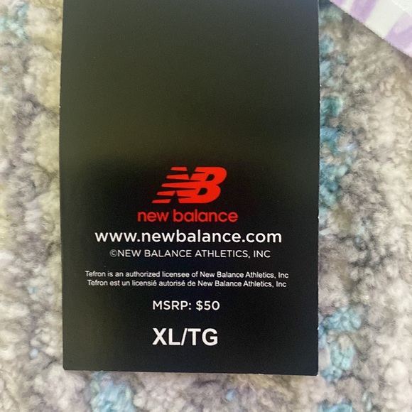 4 Pack New Balance Seamless Thongs - Picture 3 of 5